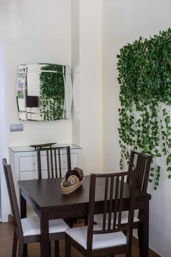 Sol Sevilla Urban Apartment Extérieur photo